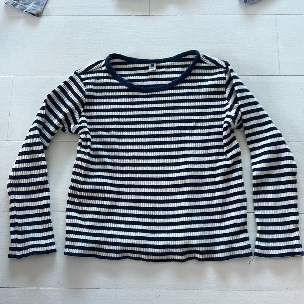 Uniqlo striped shirt for girls